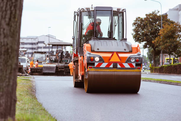 Best Driveway Paving Contractor  in Daniels Farm, CT
